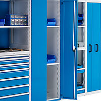 Modulares Regal System Flügeltüren